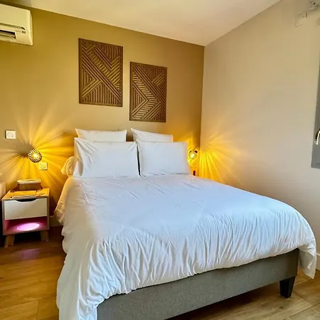 Appartement Climatise, Vue Sur L'etang