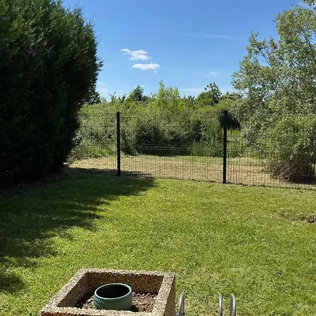 Climatise, Vue Sur L'etang Apartmán